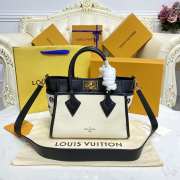 Louis Vuitton M59905 On My Side PM In Black 25x20x12cm - 1