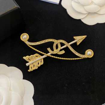 Chanel Faux Pearl & Strass CC Arrow Brooches