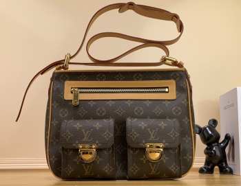 Louis Vuitton M40027 Hudson Shoulder Bag 29x24x13cm