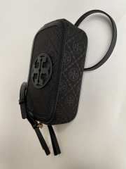 Tory Burch Miller Camera Bag In Black 19.5x11.5x6cm - 6