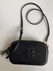 Tory Burch Miller Camera Bag In Black 19.5x11.5x6cm - 5