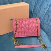 Miu Miu Leather Chain-Linked Shoulder Bag In Pink 19x13x5cm - 2