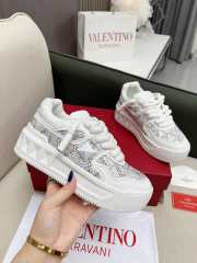 Valentino One Stud Sneaker 06 - 4