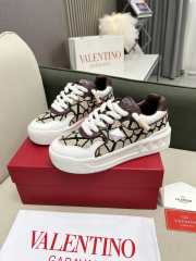 Valentino One Stud Sneaker 07 - 6