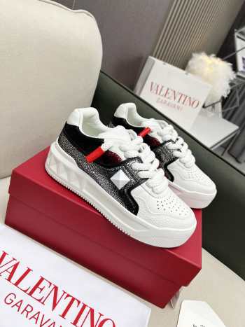 Valentino One Stud Sneaker 17