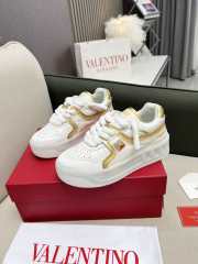 Valentino One Stud Sneaker 20 - 2