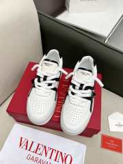 Valentino One Stud Sneaker 21 - 3