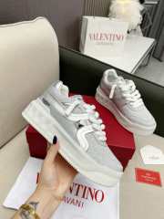 Valentino One Stud Sneaker 22 - 4