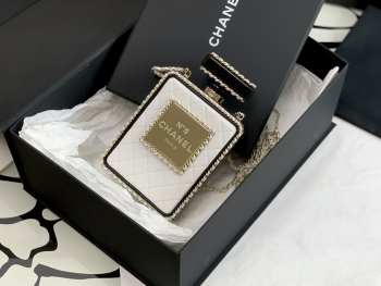 Chanel Perfume Bottle Clutch Bag 01 16x9x3.5cm