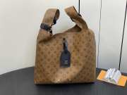 Louis Vuitton M46817 Atlantis GM Bag 34x34x13.5cm - 4