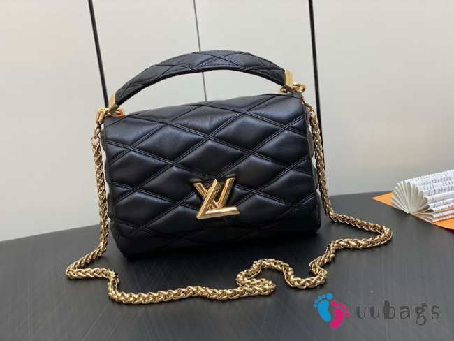 Louis Vuitton M23569 GO-14 MM Bag In Black 23x16x10cm - 1