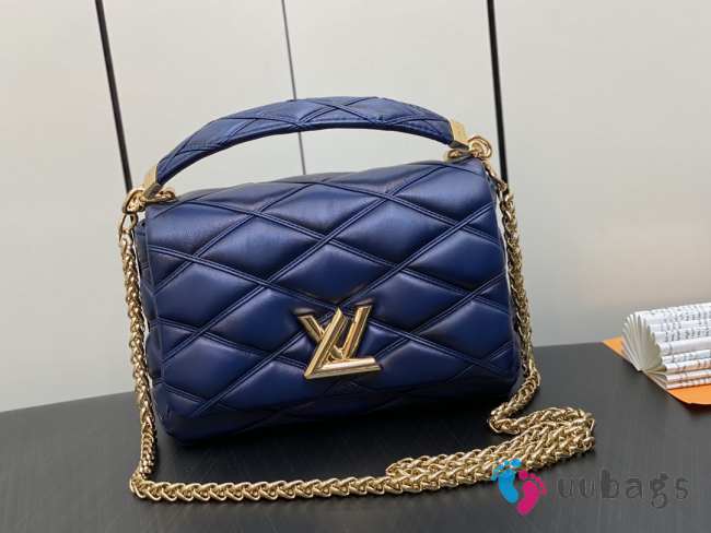 Louis Vuitton M22891 GO-14 MM Bag In Blue 23x16x10cm - 1