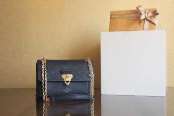 Louis Vuitton M44151 Vavin PM bag in blue 25x17x9.5cm