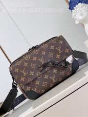 Louis Vuitton M46795 Steamer Messenger Bag In Brown 24x17x5cm - 1