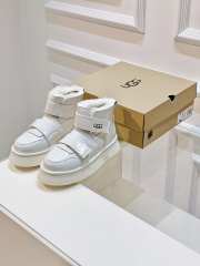 UGG Fur-Lined Shoes In White - 6