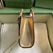 Gucci Diana super mini bag with metallic gold laminated leather - 3