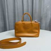 Miu Miu Leather top-handle bag in yellow 22x10.5x7.5cm - 1