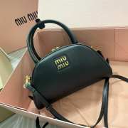 Miu Miu leather top-handle bag in black 24x15.5x11cm - 3