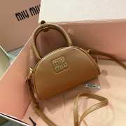 Miu Miu Leather top-handle bag in brown 18x11.5x8cm - 6