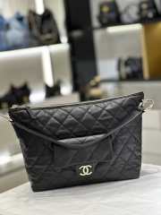 Chanel 23B hobo bag in black with silver buckle 28x22.5x13cm - 1