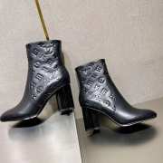 Louis Vuitton black boots with monogram embossed leather 7.5cm - 4