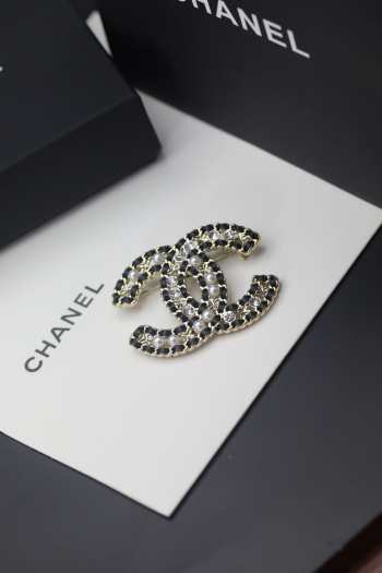 Chanel Brooch 002