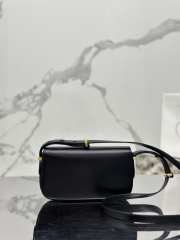 Prada black leather shoulder bag 20.5x10.5x4cm - 6