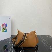 Prada leather shoulder bag in brown 24x18x6cm - 3