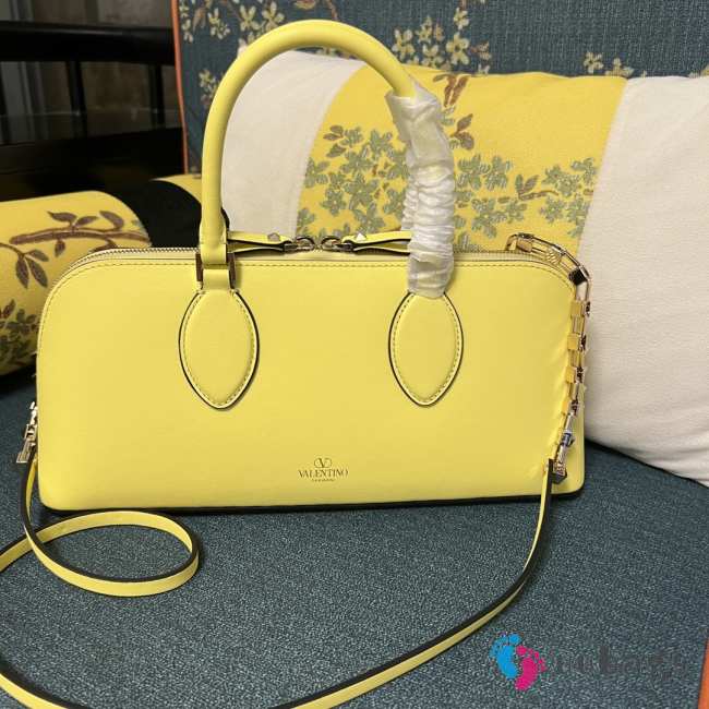 Valentino Garavani Rockstud Yellow Calfskin bag 34x15x9cm - 1