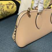 Valentino Garavani Rockstud Beige Calfskin bag 34x15x9cm - 3