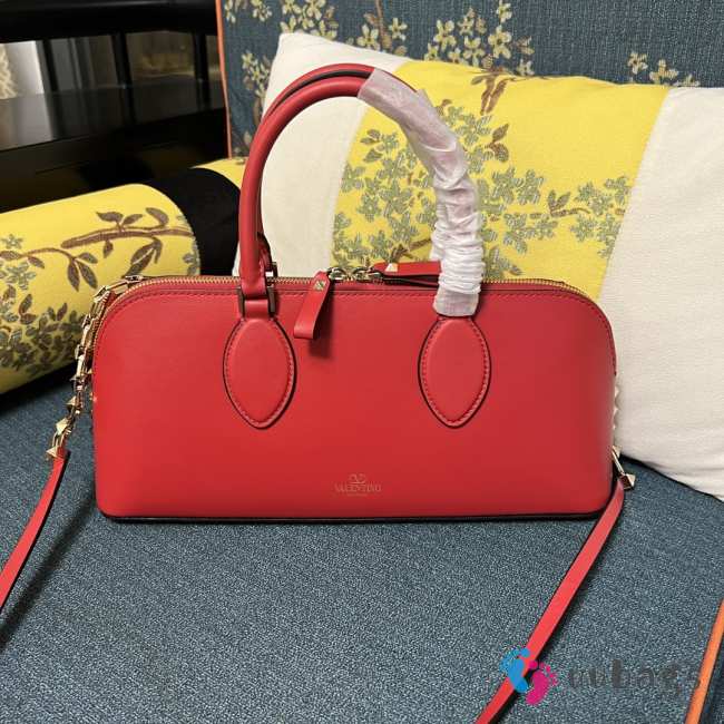 Valentino Garavani Rockstud Red Calfskin bag 34x15x9cm - 1