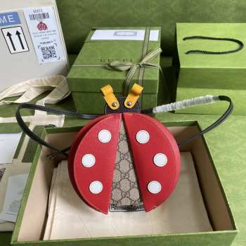 Gucci Ladybug Supreme Shoulder Bag 19x22x7cm