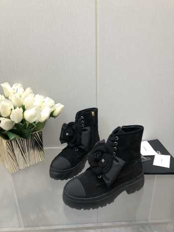 Chanel the camellia series thick-soled shoes in black 01