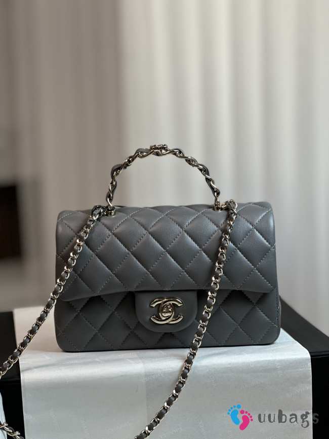 Chanel 23K top handle CF in gray with silver buckle 20x12x6cm - 1