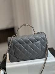 Chanel 23K top handle CF in gray with silver buckle 20x12x6cm - 6