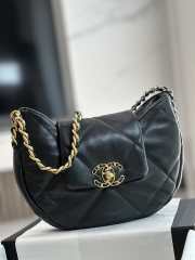 Chanel 24C armpit bag in black 29x19x6cm - 3