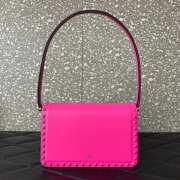 Valentino Rockstud23 Smooth Calfskin Bag In Pink 23x13x9cm - 3