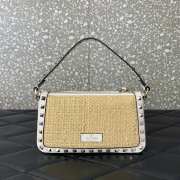 Valentino Garavani Rockstud embellished bag 19x13x7cm - 1