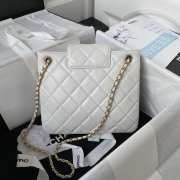 Chanel 24C Tote Bag In White 17.5x20x5cm - 6