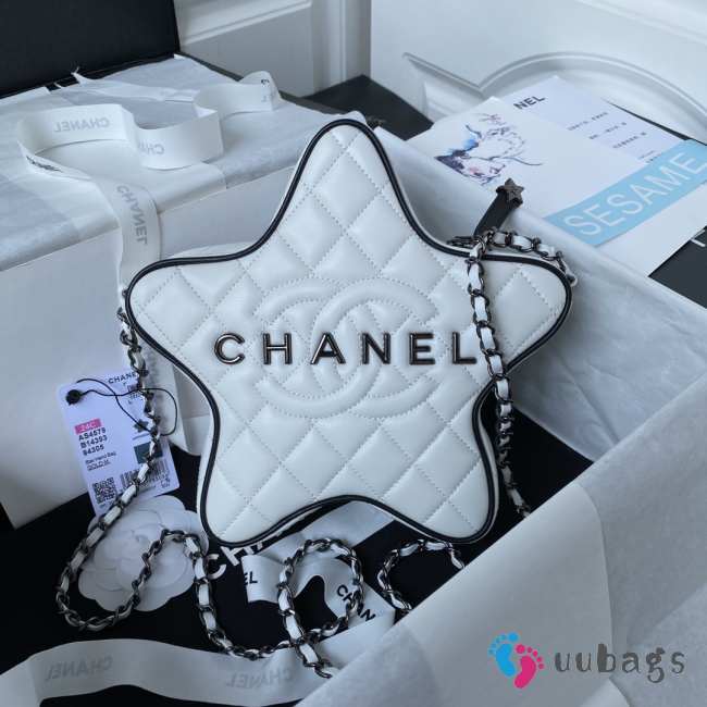 Chanel Star Handbag Satin & Black Metal White 2.5x22.5x6cm - 1