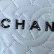 Chanel Star Handbag Satin & Black Metal White 2.5x22.5x6cm - 3