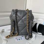 Chanel 24C 19 series grey backpack 26x22x16cm - 6