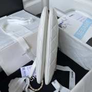 Chanel 24C Handbag In White 16.5×26.5×5cm - 5