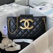 Chanel 24C Handbag In Black 16.5×26.5×5cm - 1