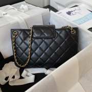 Chanel 24C Handbag In Black 16.5×26.5×5cm - 5