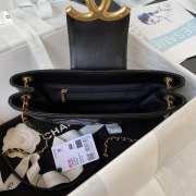 Chanel 24C Handbag In Black 16.5×26.5×5cm - 2