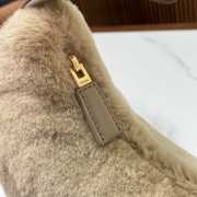 Prada Arqué shearling and leather shoulder bag in light beige 18x22x6cm - 6