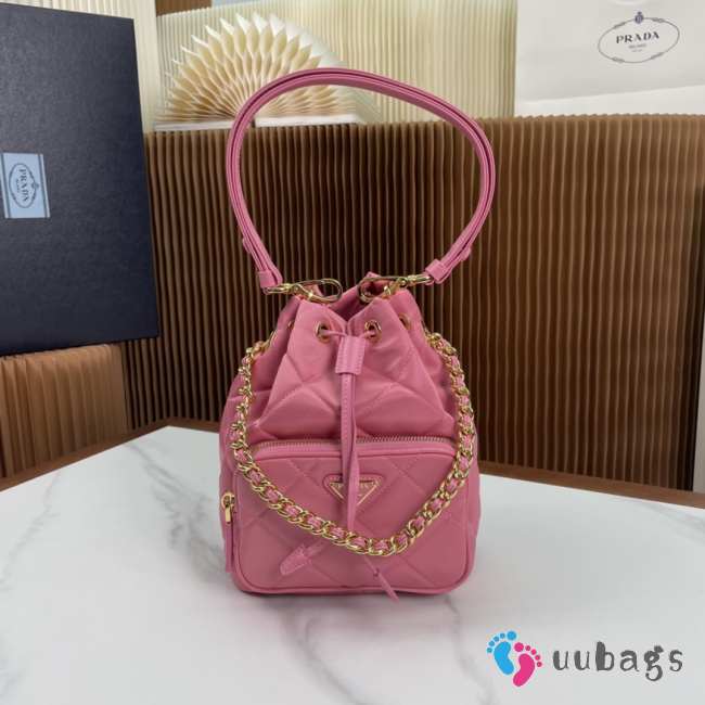 Prada duet re-nylon bucket bag in pink 22x17x12cm - 1