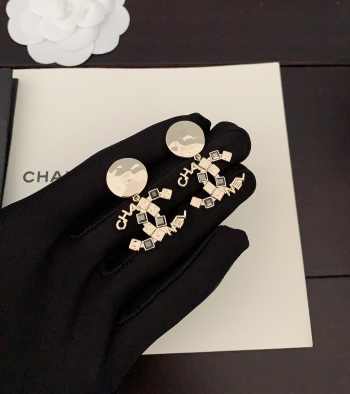 Chanel Earrings E013