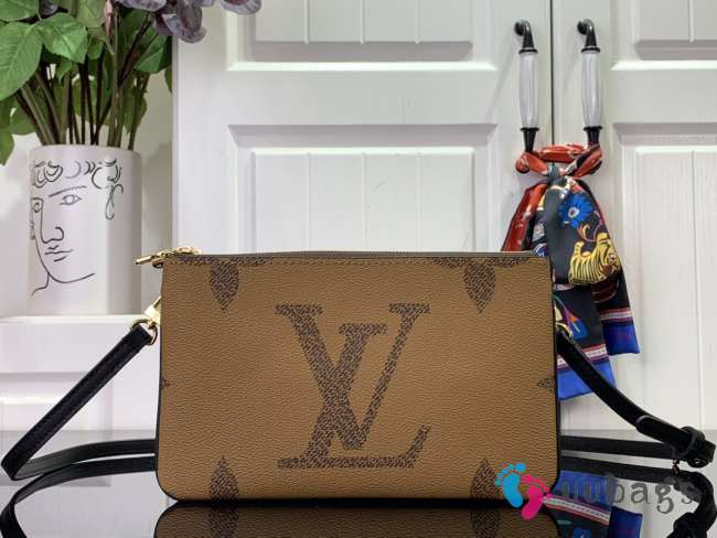 Louis Vuitton M69203 Double Zip Pochette Bags 20x12.5x3cm - 1